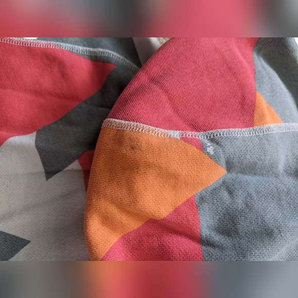 ARITZIA TNA thick full zip hoodie graphic pattern size small - Picture 6 of 8